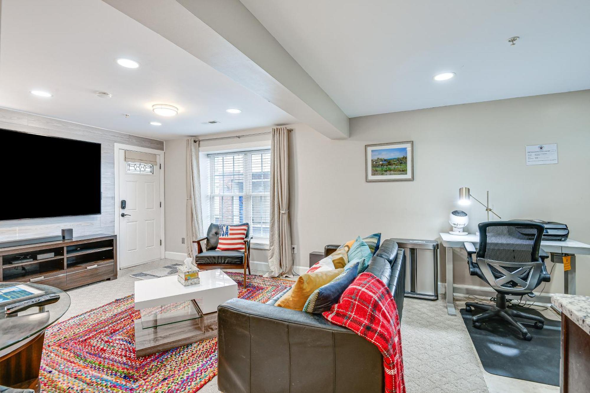 Pet-Friendly Silver Spring Condo With Yard! Exterior photo