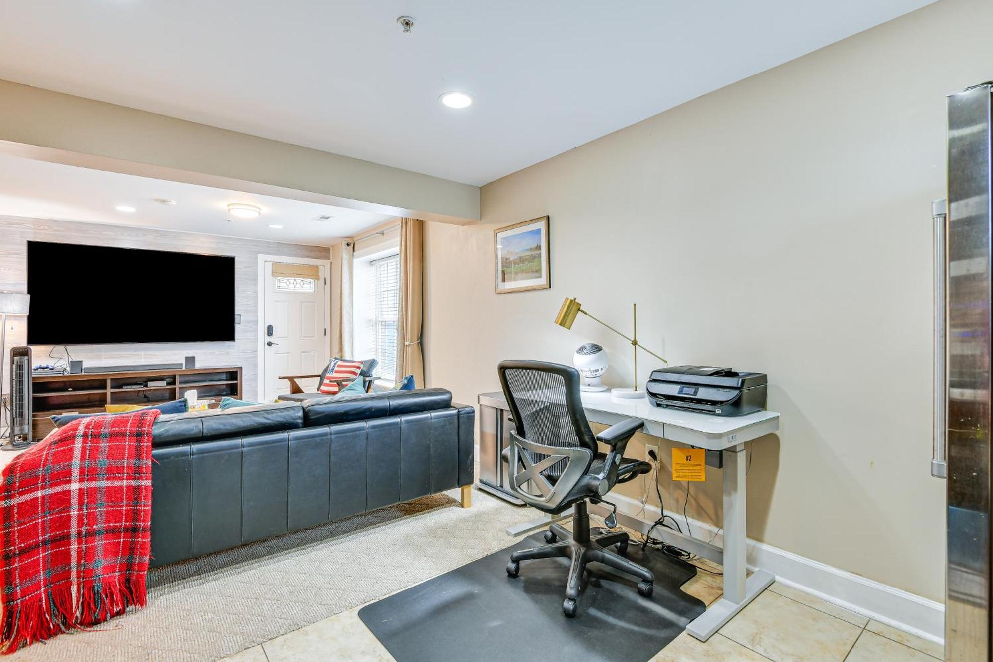 Pet-Friendly Silver Spring Condo With Yard! Exterior photo