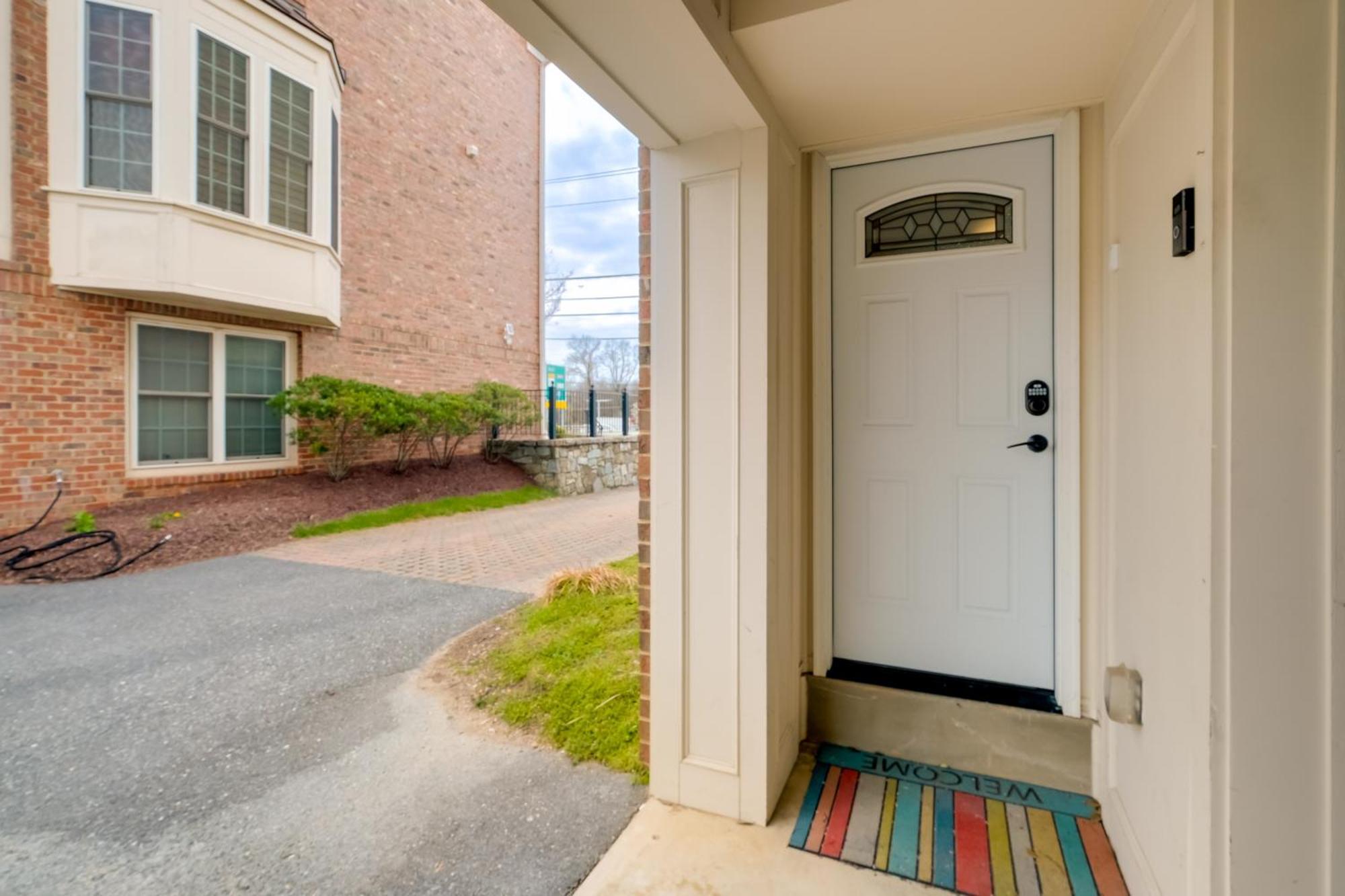 Pet-Friendly Silver Spring Condo With Yard! Exterior photo